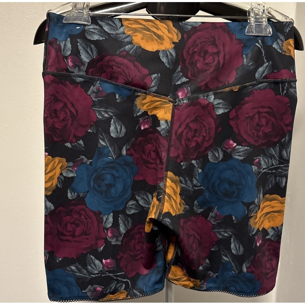 New Nike One Training Women Multi Color Rose Floral 7" Print Bike Short XXL NWOT - Picture 6 of 8